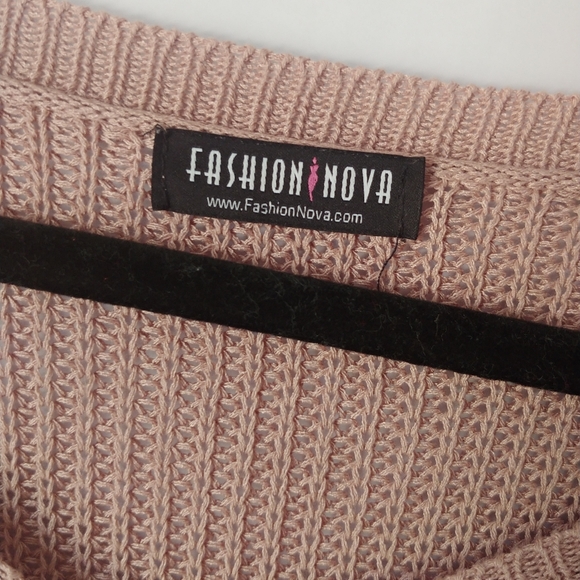 Fashion Nova sweater - Picture 3 of 6